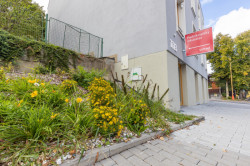 Podnikatelský inkubátor Dům na rohu ve Valašských Kloboukách od studia Jan Hanousek Architekti