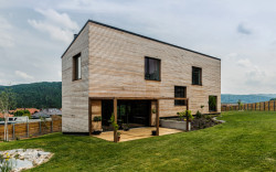 Rodinný dům v Chrustenicích, Refuel works / Zbyněk Ryška, Jan Skoupý