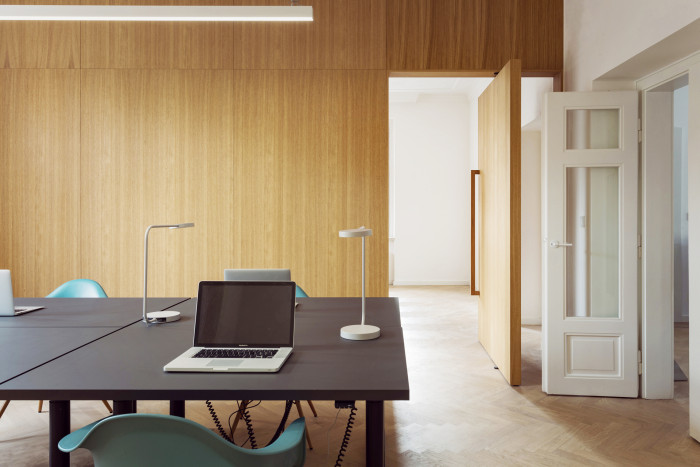 Rekonstrukce vily na Vinohradech od edit! architects