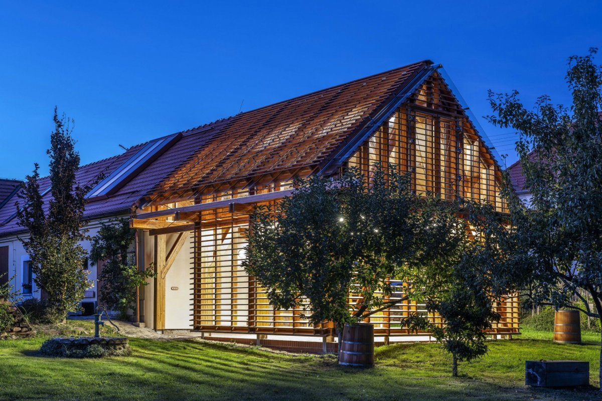 Přístavba v Jižních Čechách, Huť architektury Martin Rajniš