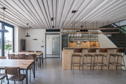 Kulturní dům v Olšanech na Brněnsku od studia Laplan