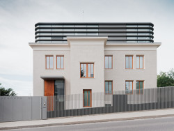 Vila Mudroňova, Ilja Skoček