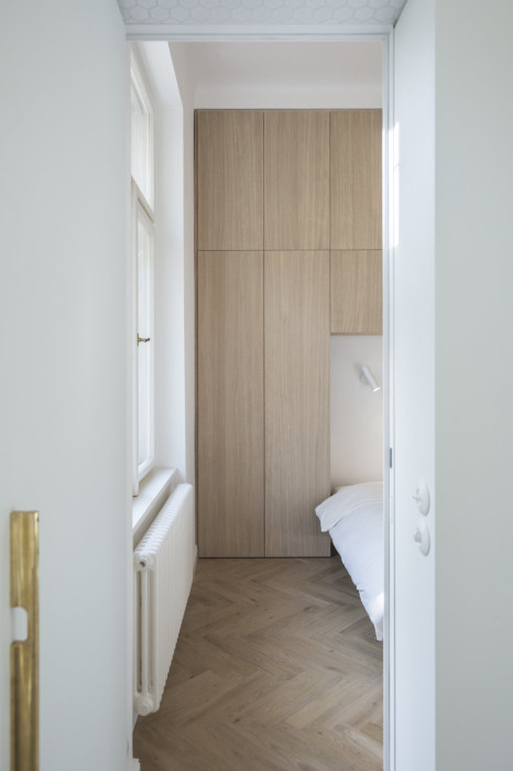 DEVOTO realizovalo interiérové vybavení rekonstrukce secesního bytu na Masarykově nábřeží (martin cenek architecture)