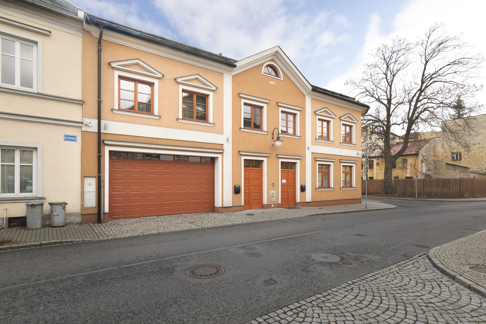 Ordinace lékařů s bytovou jednotkou