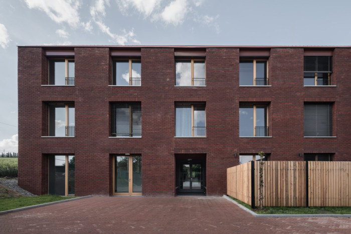 Polyfunkční dům Slivenec od bod architekti (soutěžní návrh)