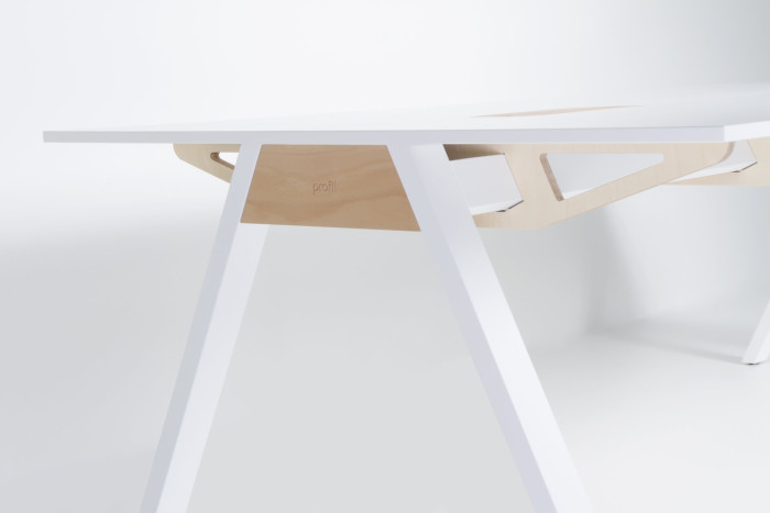 Pracovní a jednací stůl MOVE ME od PROFIL NÁBYTEK