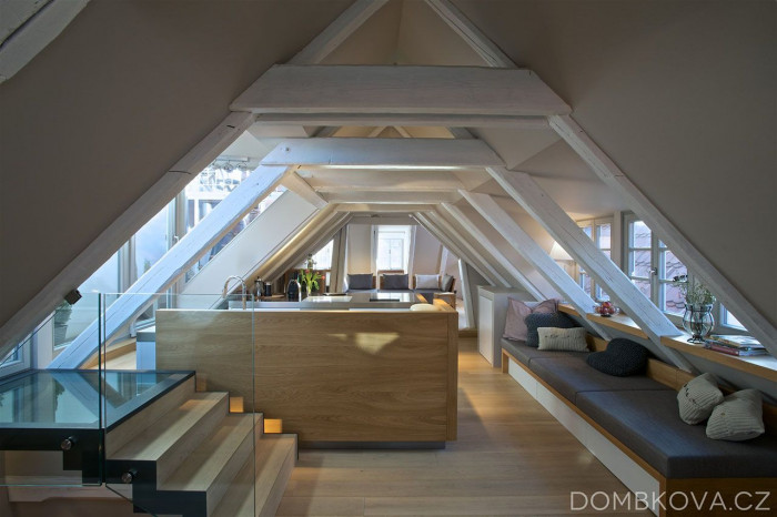 I. D. Arch, Půdní byt v jižních Čechách - foto