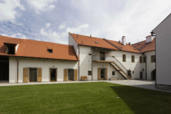 Úprava bývalé fary ve Chvalšinách na zařízení pro  pobyty osob s poruchami autistického spektra, 4DS