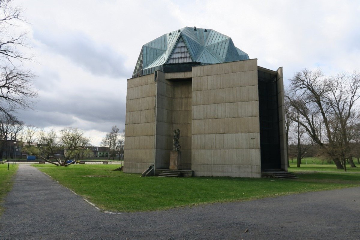 Pavilon v Duchcově, Jan Sokol, 1964–1982
