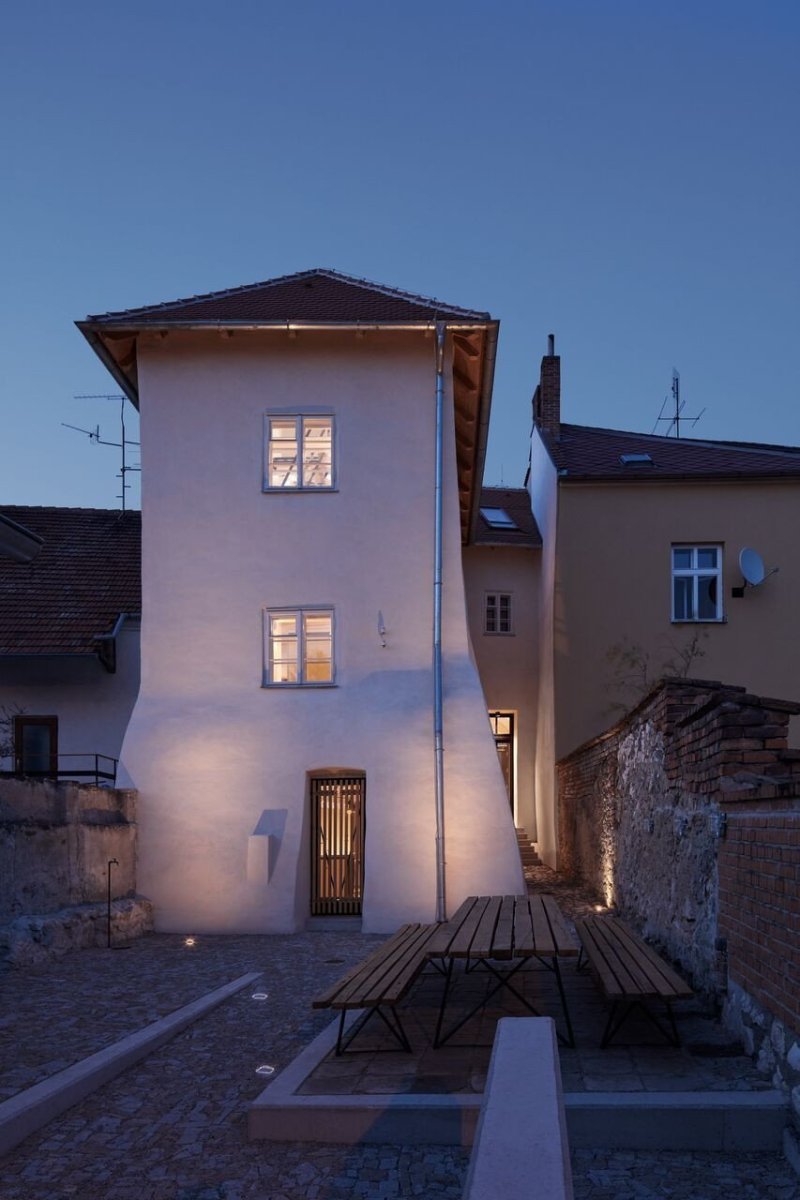 ORA, Štajnhaus