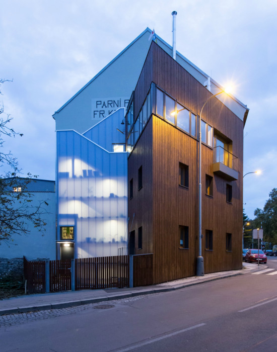 Přestavba rodinného domu Hlubočepy, R.U.A.