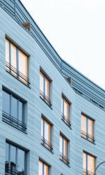 Bytový dům Sámova, Znamení čtyř - architekti