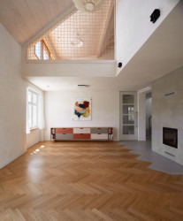 Dům v Ostopovicích, ORA: Vnitřní dispozice prošly radikální přestavbou