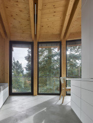 Stempel & Tesař architekti, Dům, který se otevírá slunci: V patře jsou situované čtyři ložnice