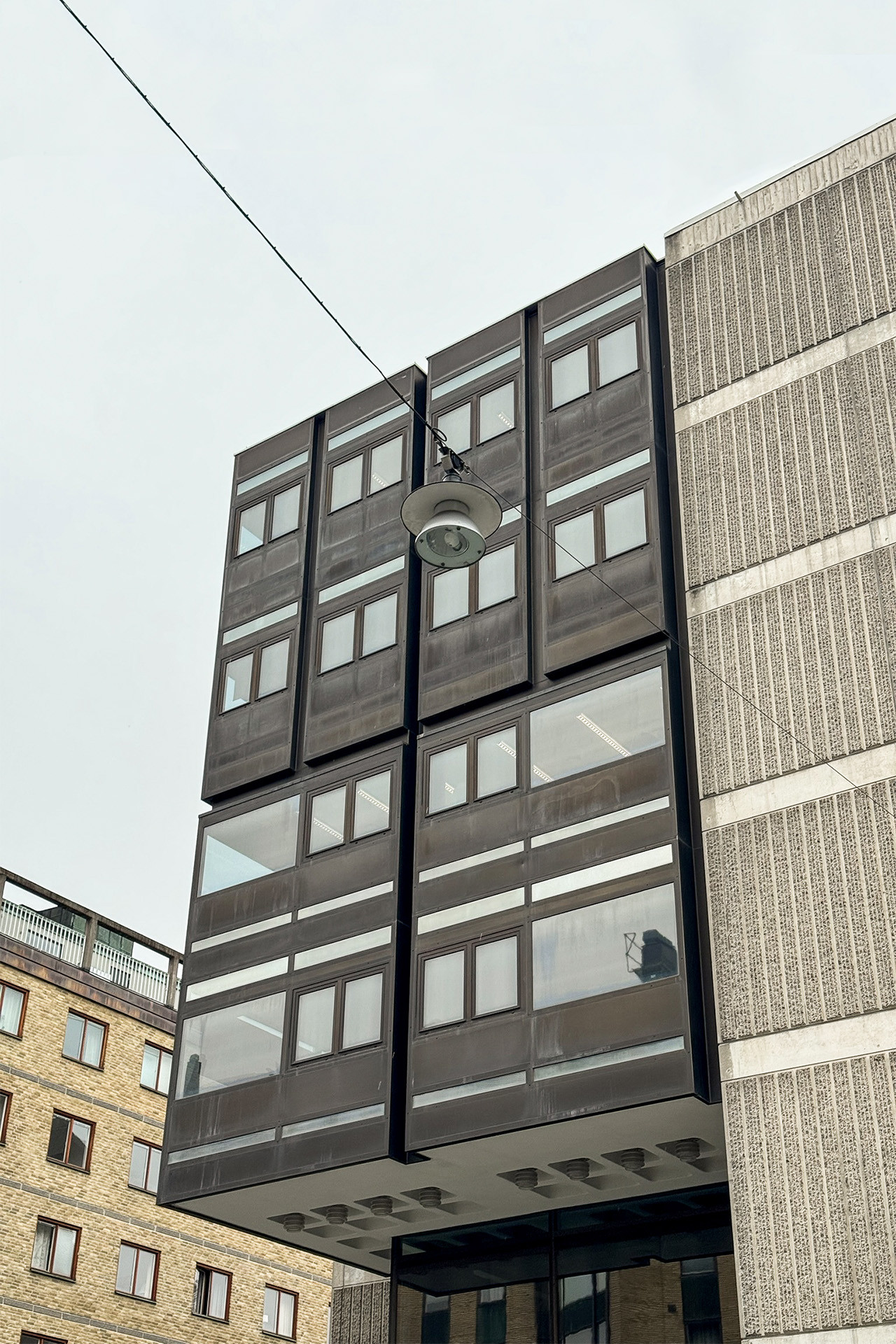 Československá ambasáda, tým architektů vedený Janem Bočanem, 1972