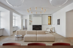 Rekonstrukce bytu na Starém Městě pražském od ateliéru Lenka Míková architekti