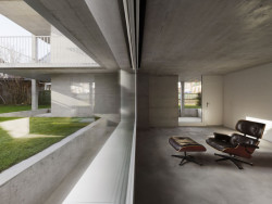 Bytový dům, Raphael Zuber