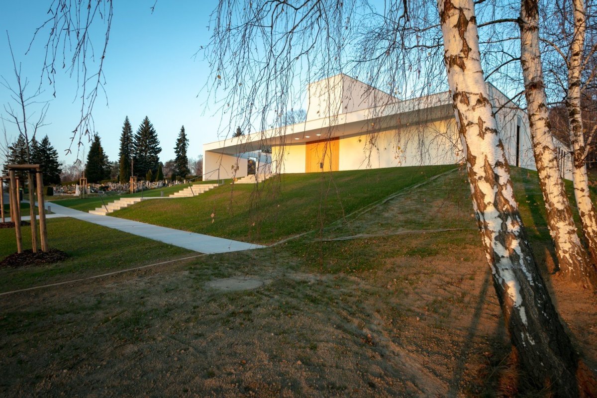 Smuteční obřadní síň Valašské Meziříčí, archislužba.cz