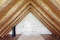 ov-a, Dům u Železného Brodu – foto