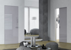 Stavební pouzdro Aktive Standard a skryté zárubně Aktive pro otočnou variantu dveří Master. - foto