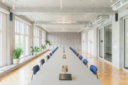 Kanceláře s motivem silnic od studia COSMO (Kanceláře Pudis; studio COSMO)