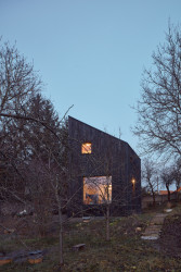 Rodinný dům Zadní Třebaň, 0,5 Studio/ Pavel Nový a Vít Svoboda