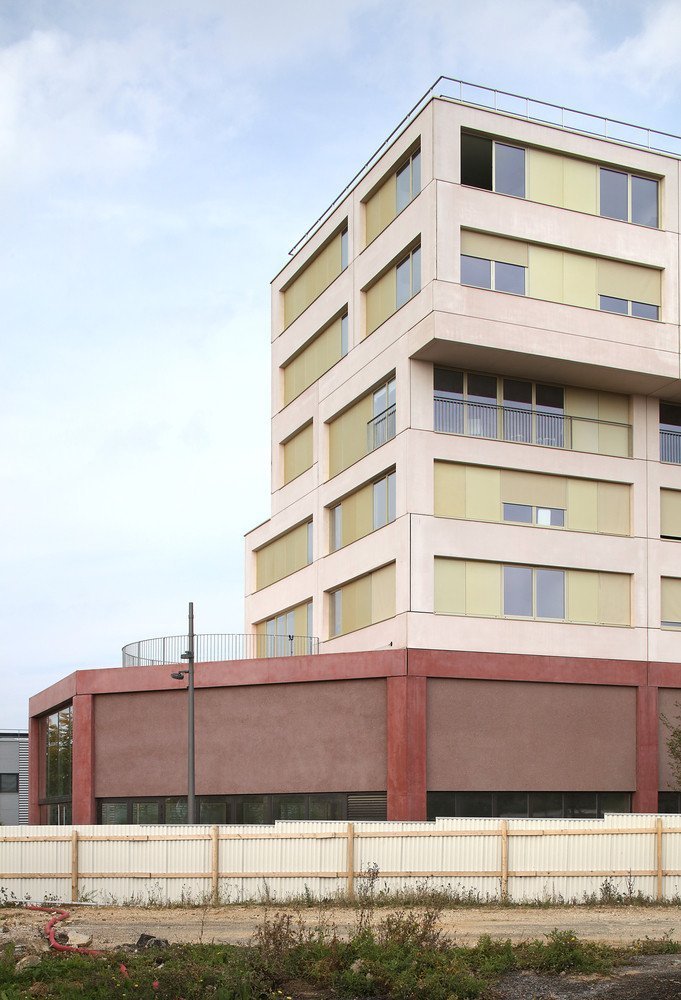 Vysokoškolské koleje Résidence Palaiseau ve Francii, studio 51N4E a Bourbouze & Graindorge