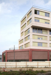 Vysokoškolské koleje Résidence Palaiseau ve Francii, studio 51N4E a Bourbouze & Graindorge