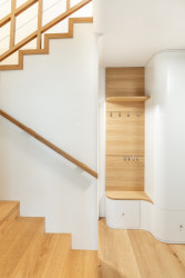 Interiér mezonetového bytu, studio AEIOU