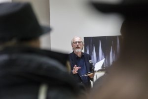 Václav Šedý zahajuje výstavu, Galerie Jaroslava Fragnera