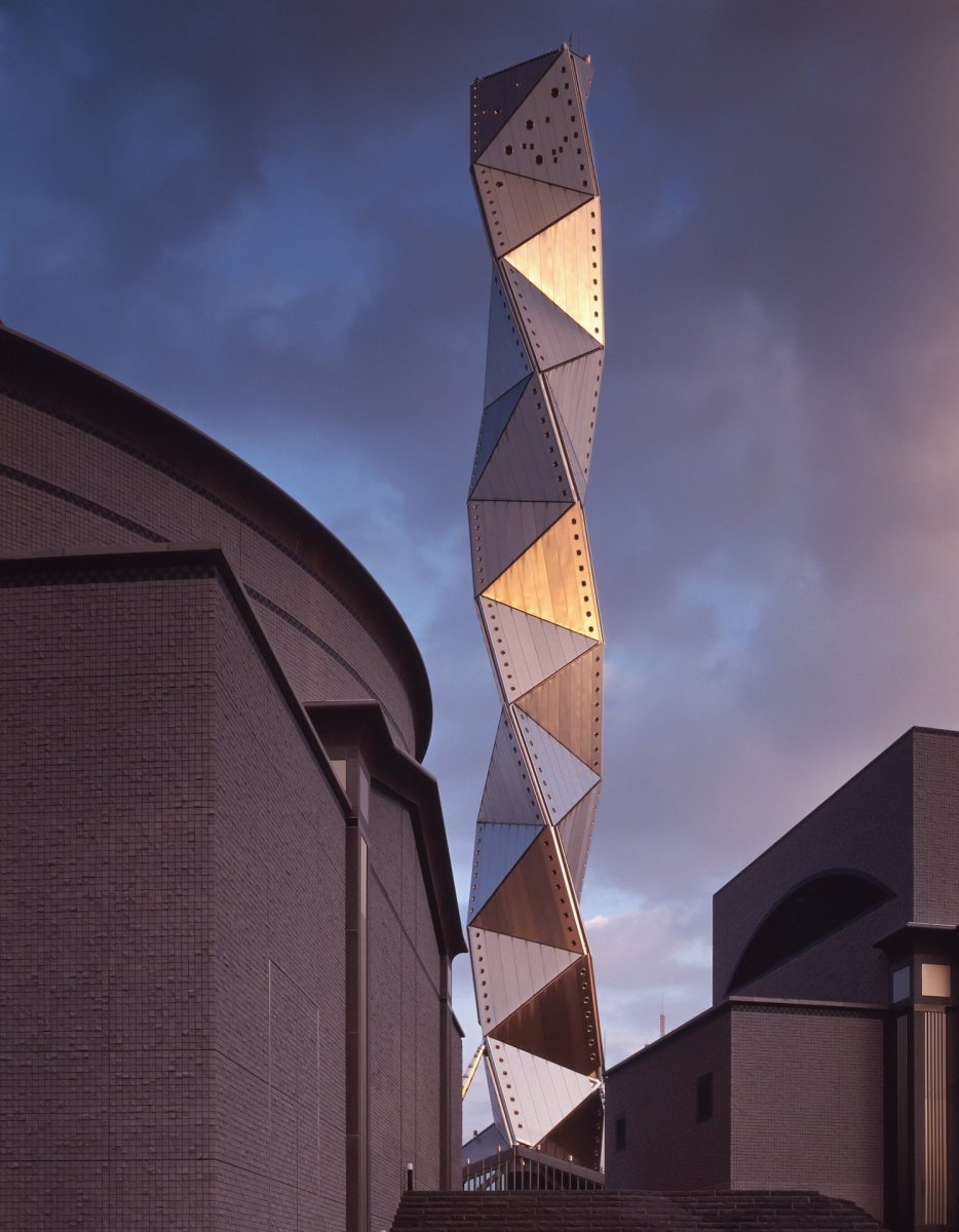 Umělecká věž Mito, Arata Isozaki & Associates, 1986-0990