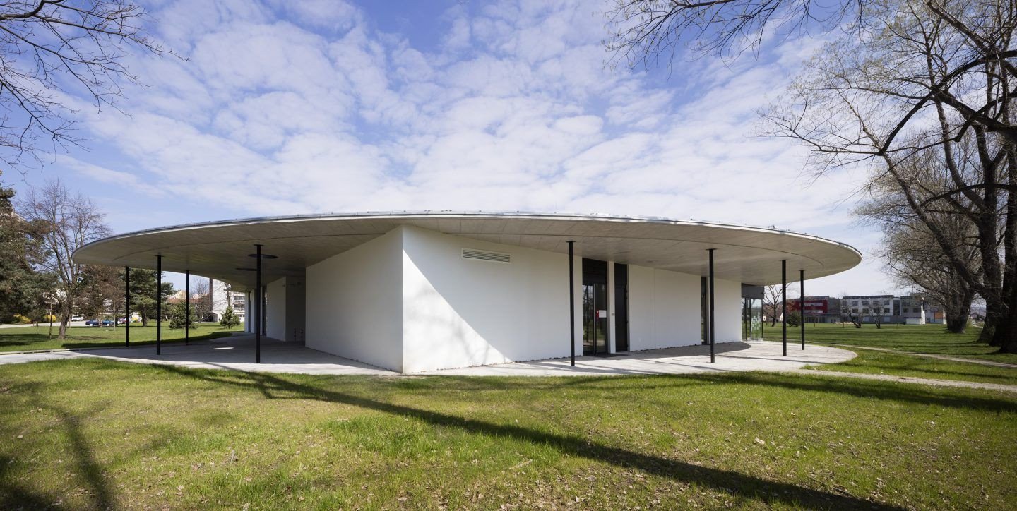 Studentský klub Jihočeské univerzity v Českých Budějovicích, Ateliér Dvořák architekti