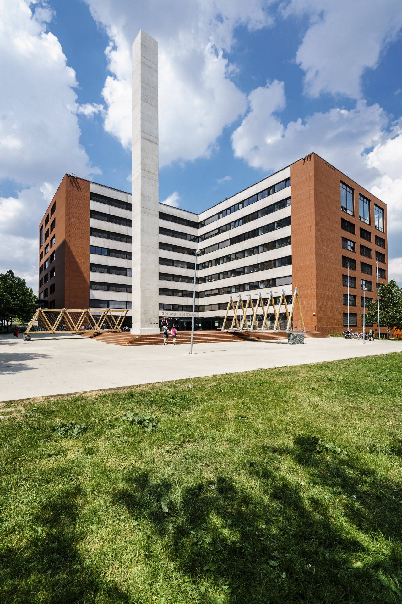 Ústav památkové péče, Ústav krajinářské architektury a Výzkumné centrum průmyslového dědictví na FA ČVUT hledá své vedoucí