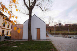 Budova knihovny s restaurací ve Šlapanicích od Milana Podroužka a spoluautorů