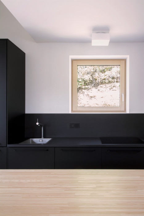 Dům za humny, DDAANN