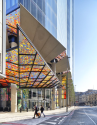 Při navrhování budovy 22 Bishopsgate byla věnována zvláštní pozornost spolupráci s umělci