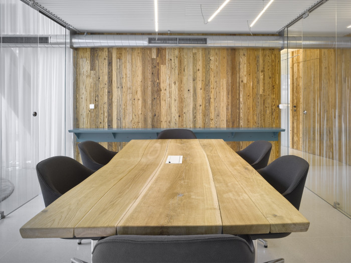 Kancelářské prostory a showroom developerské společnosti Satpo, Daniela Polubědovová