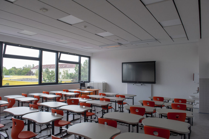 Přístavba ZŠ DR. E. Beneše, Med Pavlík architekti - foto