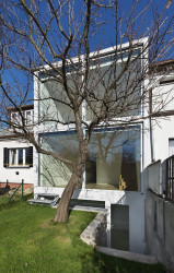 Řadový dům Jinonice, Roháč Stratil