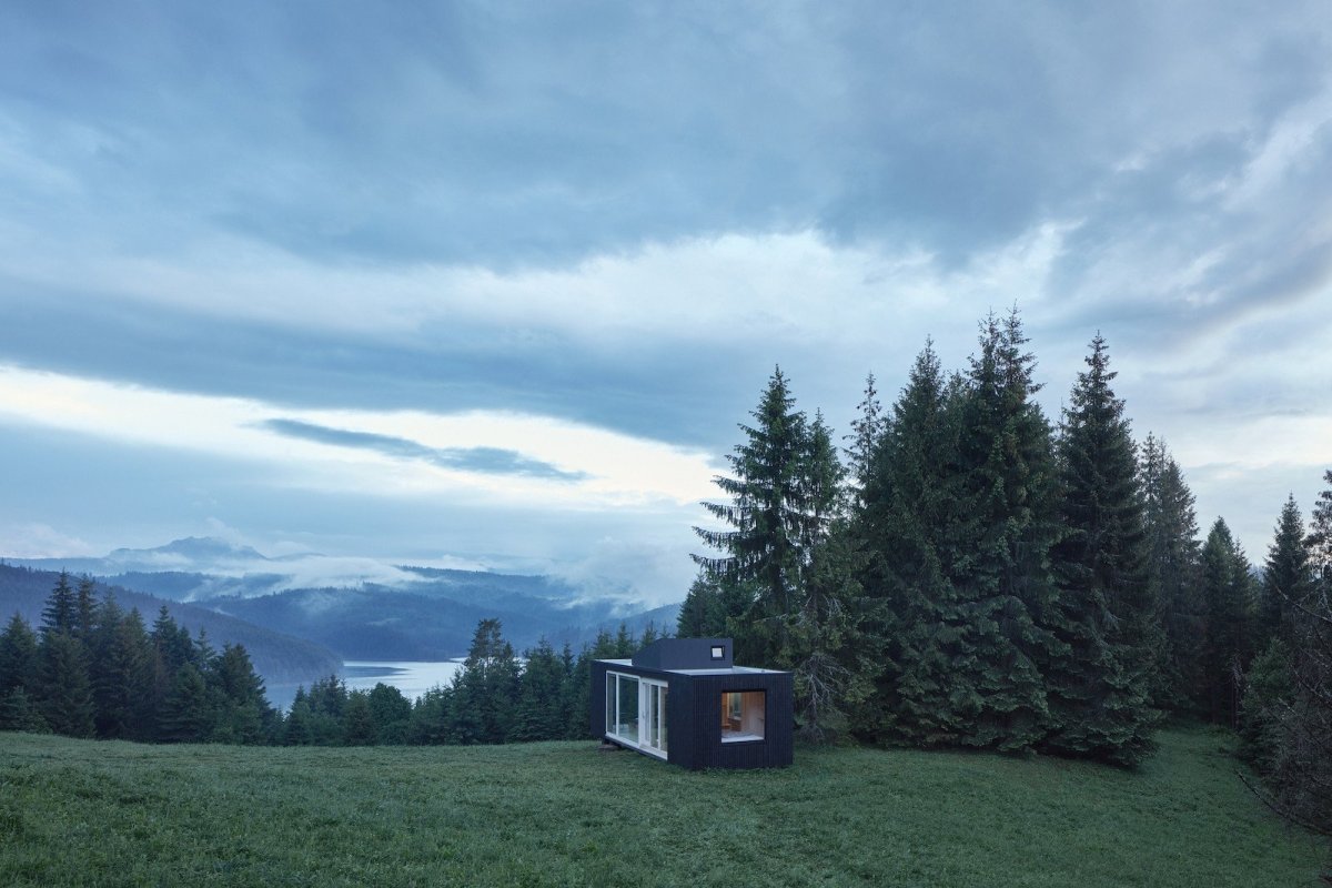 Ark-Shelter, Michiel De Backer, Martin Mikovčák