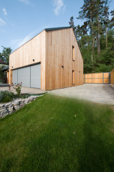 Proměna chaty v rodinný dům od studia Prajaga v Praze