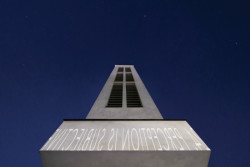 Instalace Věty po konceptuálním umění umělce Petra Duba. Foto: Studio Flusser