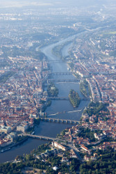 Centrum architektury a městského plánování zve na výstavu nizozemského fotografa Iwana Baana