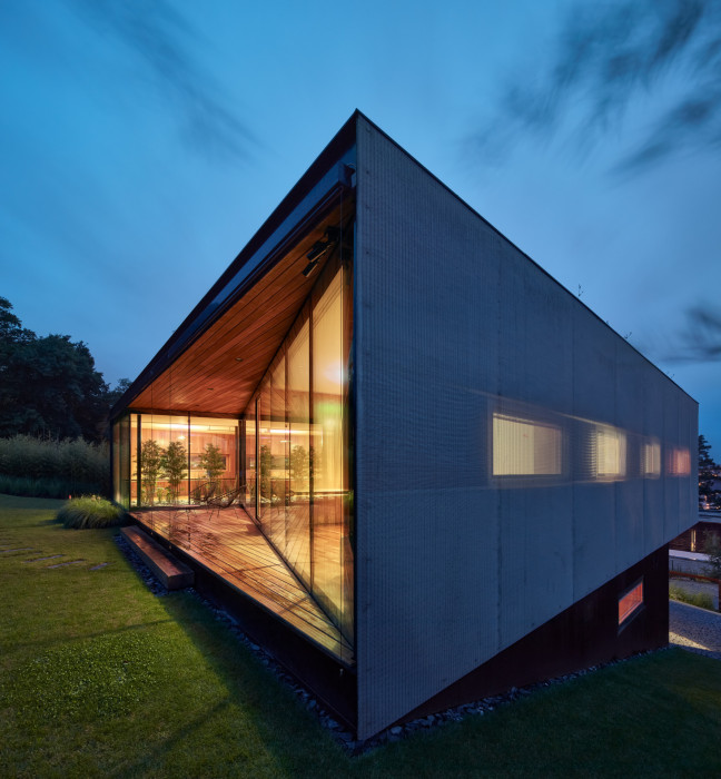 Lazy House, petrjanda/brainwork