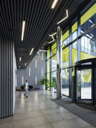 Studio SCHINDLER SEKO ARCHITEKTI navrhlo novou administrativní budovu DOCK IN FOUR na rozhraní Karlína a Libně