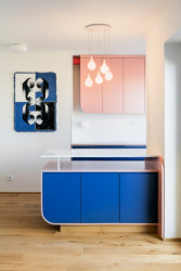 Rekonstrukce interiéru žižkovského mezonetu v Praze od No Architects