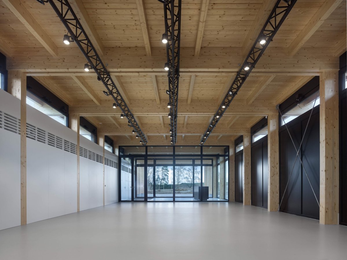 Návštěvnické centrum (Památník v Letech, Jan Sulzer, Lucie Vogelová, Ján Stempel, Jan Jakub Tesař)