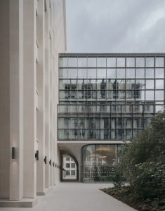 Proměna správní budovy v Paříži od David Chipperfield Architects