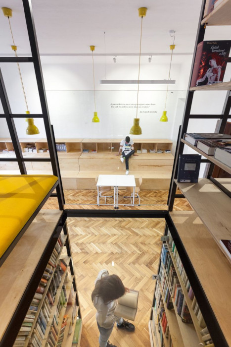 Knihovna pro gymnázium Třeboň, Ateliér 111 architekti