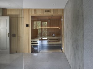 Tauhaus nyní funguje jako penzion (Rekonstrukce Tauhaus; studio Olgoj Chorchoj)